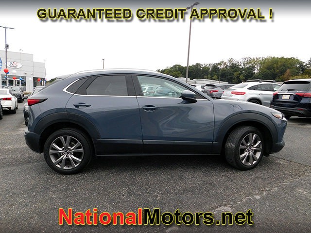 Mazda CX-30 Vehicle Full-screen Gallery Image 05