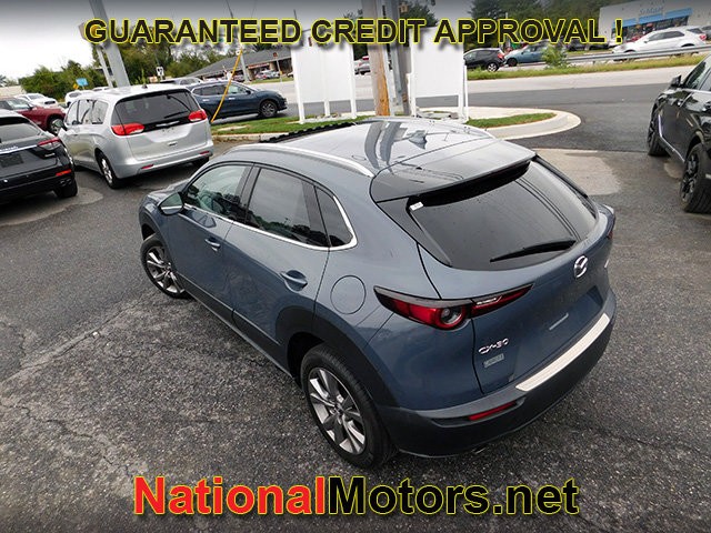 Mazda CX-30 Vehicle Full-screen Gallery Image 08
