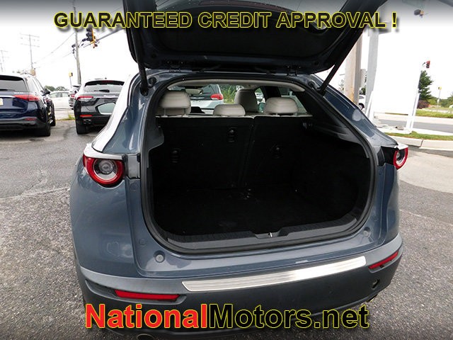 Mazda CX-30 Vehicle Full-screen Gallery Image 10