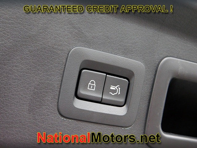 Mazda CX-30 Vehicle Full-screen Gallery Image 11
