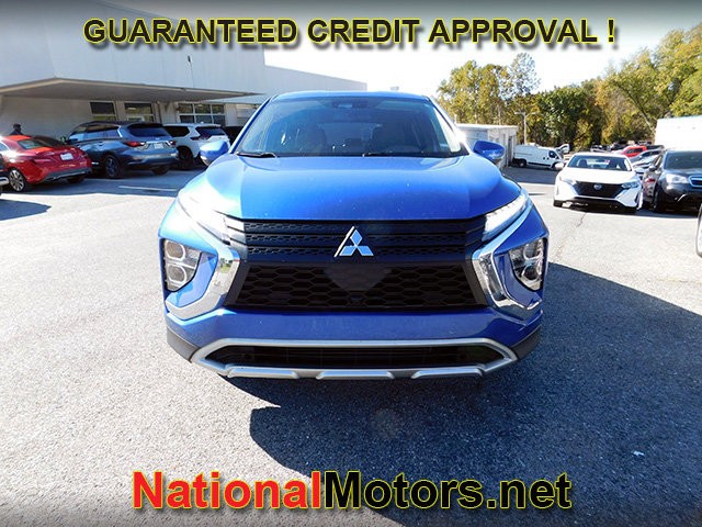 Mitsubishi Eclipse Cross Vehicle Full-screen Gallery Image 03