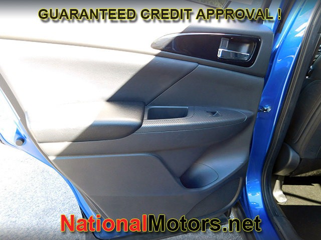 Mitsubishi Eclipse Cross Vehicle Full-screen Gallery Image 13