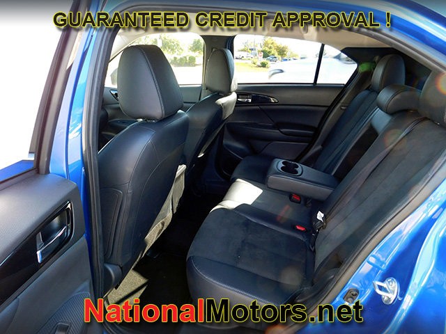 Mitsubishi Eclipse Cross Vehicle Full-screen Gallery Image 14