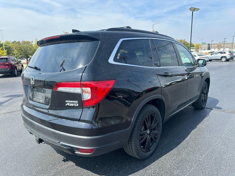 Honda Pilot Vehicle Full-screen Gallery Image 03