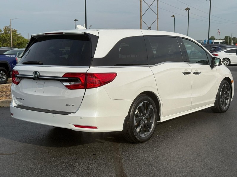 Honda Odyssey Vehicle Full-screen Gallery Image 03