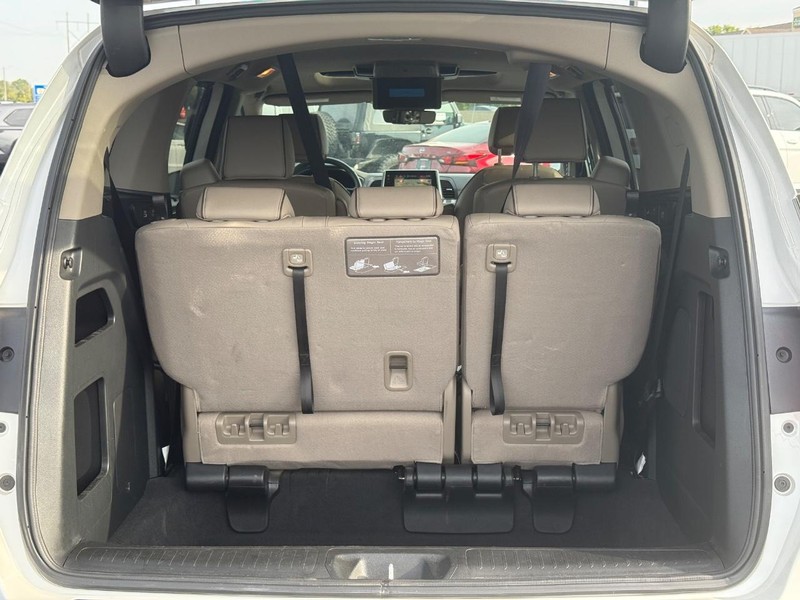 Honda Odyssey Vehicle Full-screen Gallery Image 06