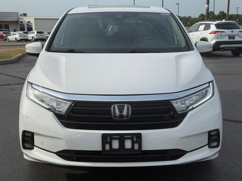 Honda Odyssey Vehicle Full-screen Gallery Image 09