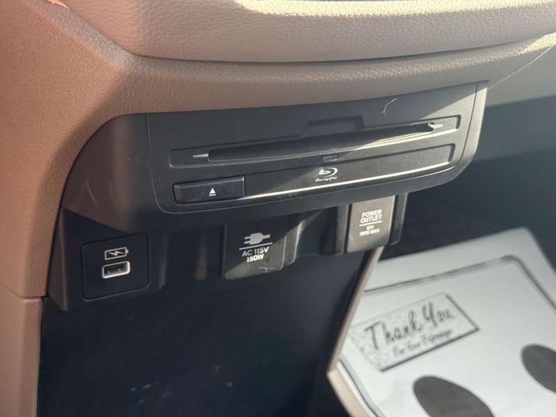 Honda Odyssey Vehicle Full-screen Gallery Image 22