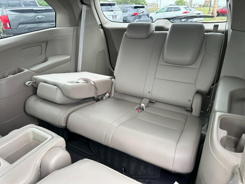 Honda Odyssey Vehicle Full-screen Gallery Image 10