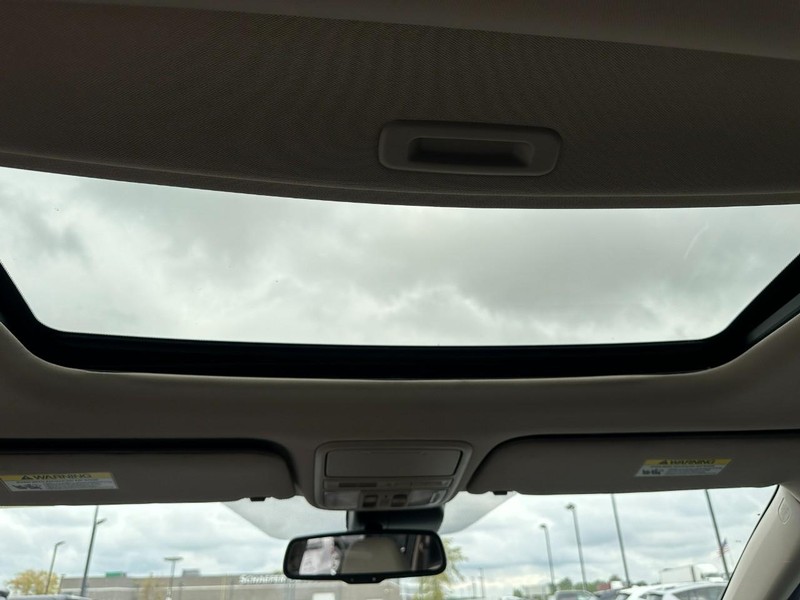 Honda Odyssey Vehicle Full-screen Gallery Image 11