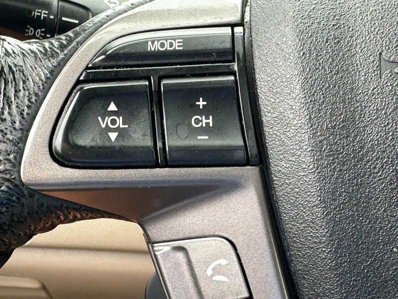 Honda Odyssey Vehicle Full-screen Gallery Image 18