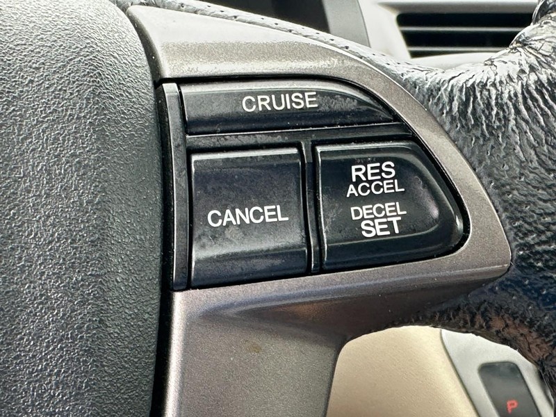 Honda Odyssey Vehicle Full-screen Gallery Image 19