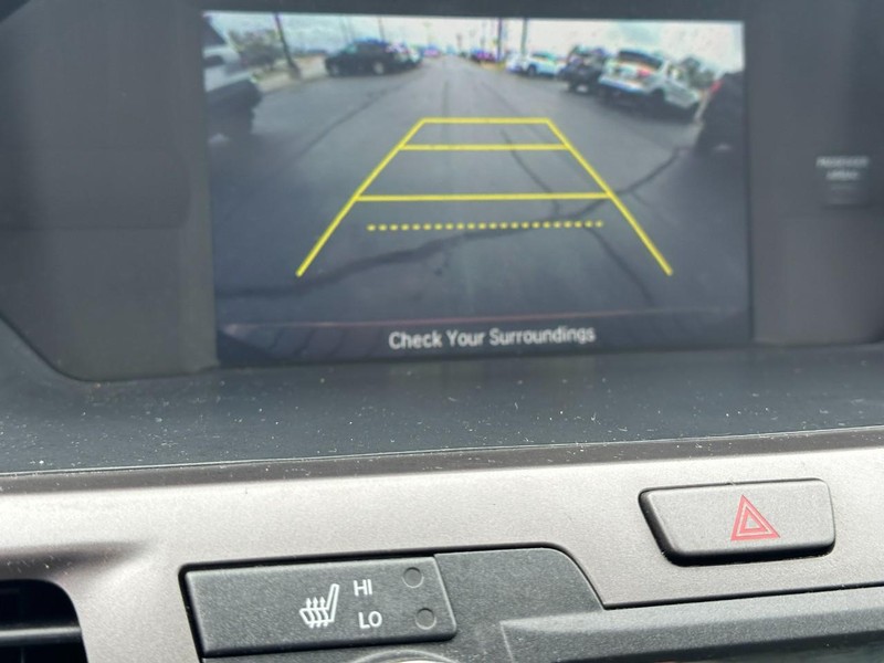 Honda Odyssey Vehicle Full-screen Gallery Image 22