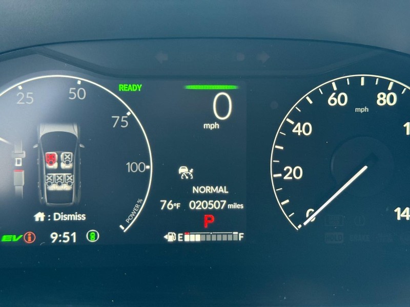 Honda CR-V Hybrid Vehicle Full-screen Gallery Image 23