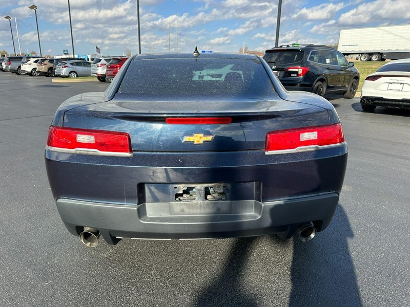 Chevrolet Camaro Vehicle Full-screen Gallery Image 04