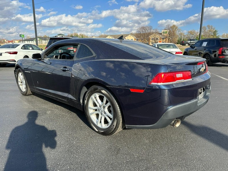 Chevrolet Camaro Vehicle Full-screen Gallery Image 05