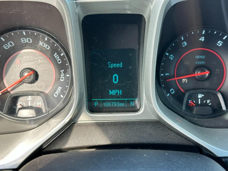 Chevrolet Camaro Vehicle Full-screen Gallery Image 16