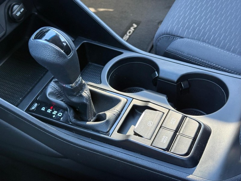 Hyundai Tucson Vehicle Full-screen Gallery Image 20