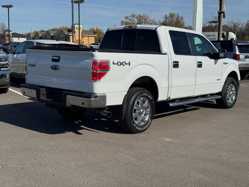 Ford F-150 Vehicle Full-screen Gallery Image 03