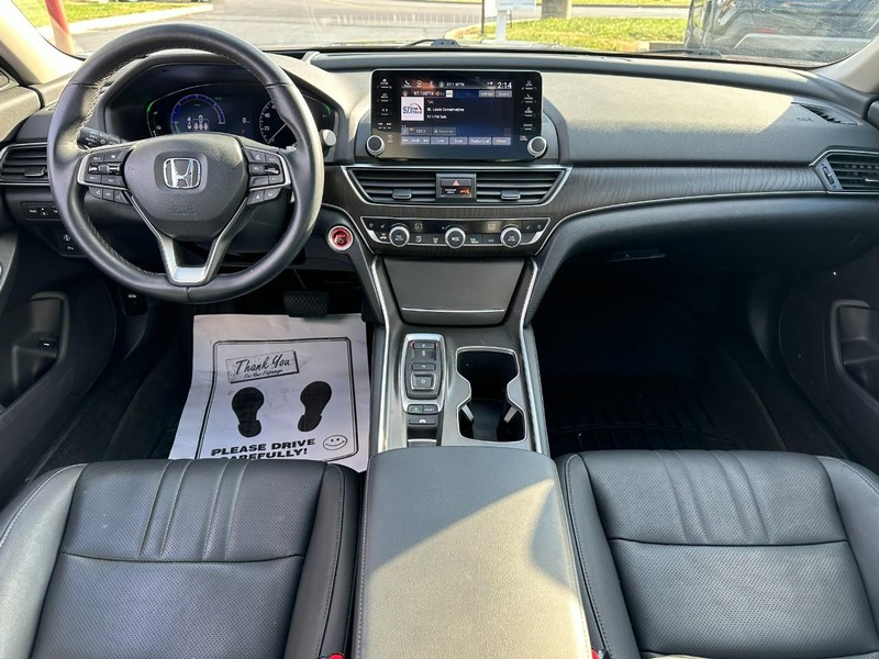 Honda Accord Hybrid Vehicle Full-screen Gallery Image 11