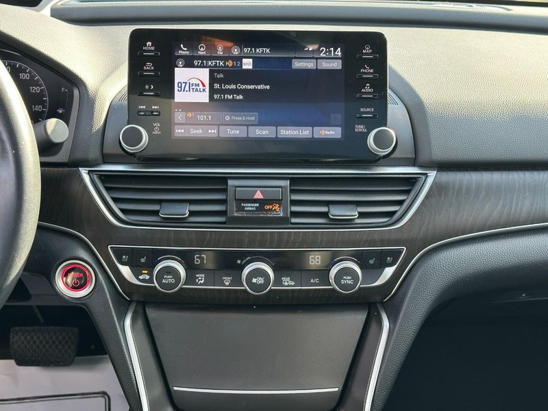 Honda Accord Hybrid Vehicle Full-screen Gallery Image 13