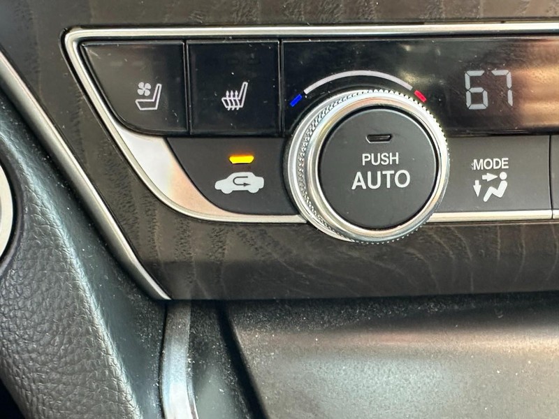 Honda Accord Hybrid Vehicle Full-screen Gallery Image 22