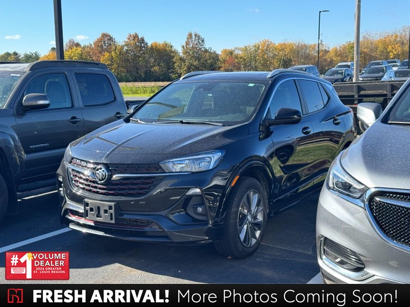 Buick Encore GX Vehicle Full-screen Gallery Image 01