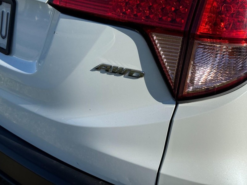 Honda HR-V Vehicle Full-screen Gallery Image 04