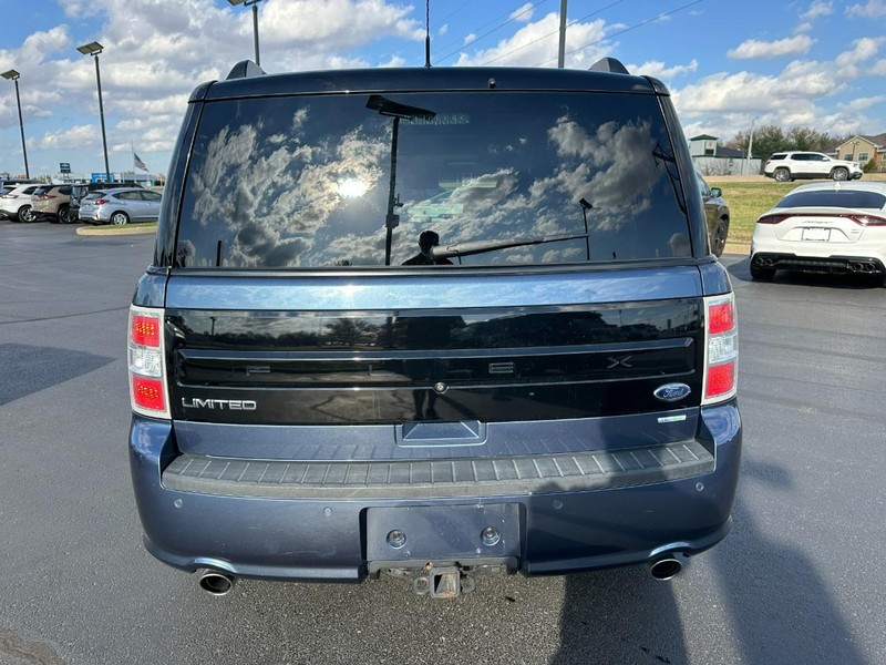 Ford Flex Vehicle Full-screen Gallery Image 04