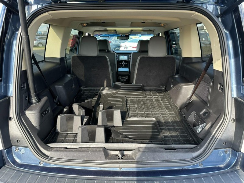 Ford Flex Vehicle Full-screen Gallery Image 05