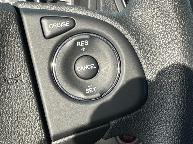 Honda CR-V Vehicle Full-screen Gallery Image 21