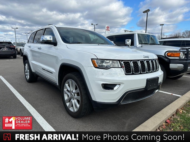 Jeep Grand Cherokee Vehicle Full-screen Gallery Image 01