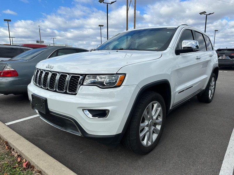 Jeep Grand Cherokee Vehicle Full-screen Gallery Image 04