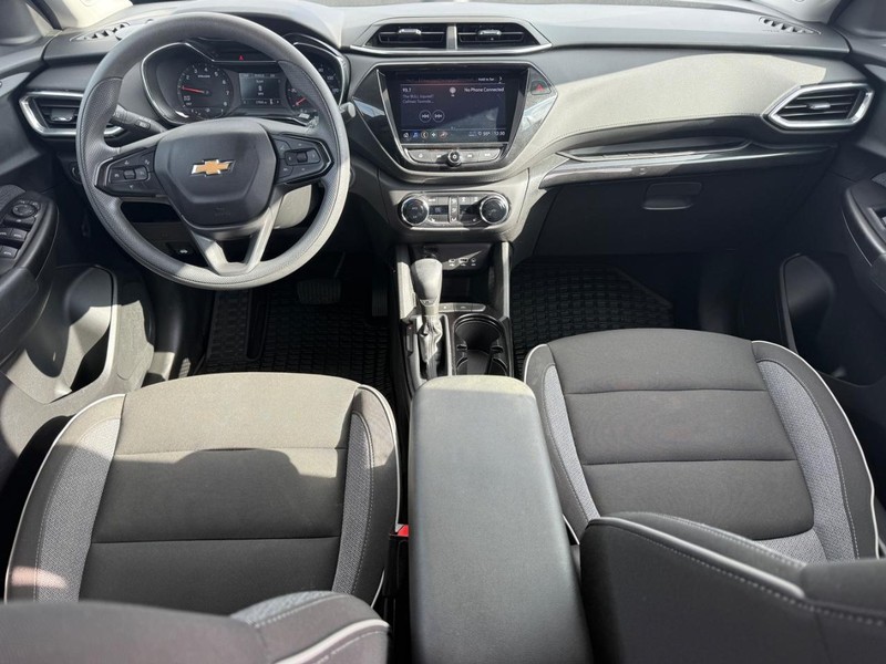 Chevrolet TrailBlazer Vehicle Full-screen Gallery Image 11