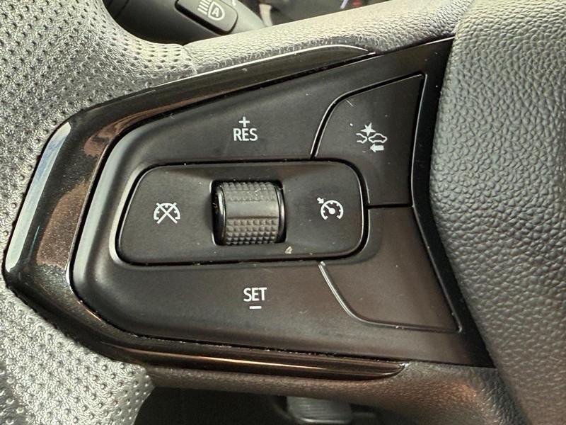 Chevrolet TrailBlazer Vehicle Full-screen Gallery Image 13