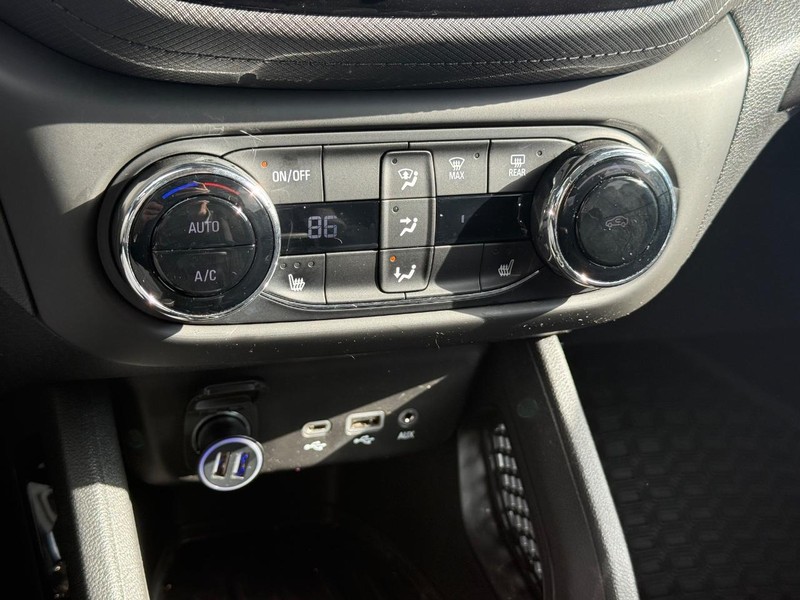 Chevrolet TrailBlazer Vehicle Full-screen Gallery Image 18