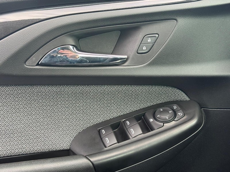 Chevrolet TrailBlazer Vehicle Full-screen Gallery Image 22