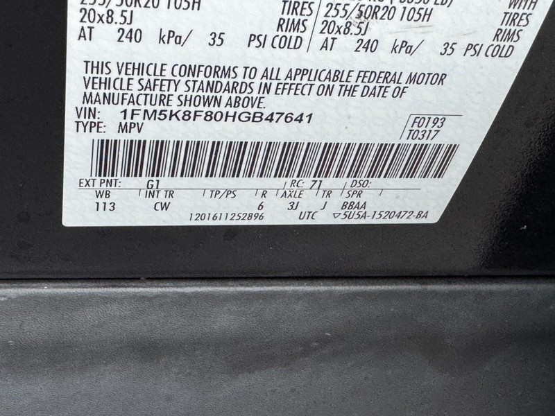 Ford Explorer Vehicle Full-screen Gallery Image 27