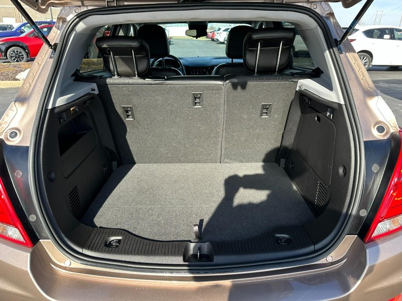 Chevrolet Trax Vehicle Full-screen Gallery Image 05