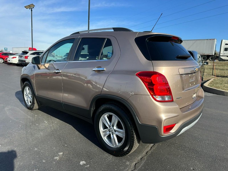Chevrolet Trax Vehicle Full-screen Gallery Image 06