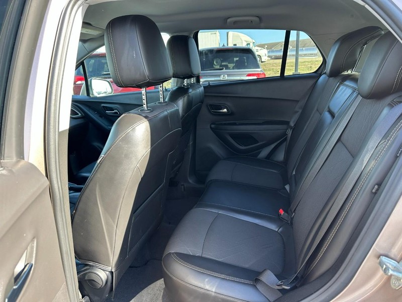 Chevrolet Trax Vehicle Full-screen Gallery Image 10