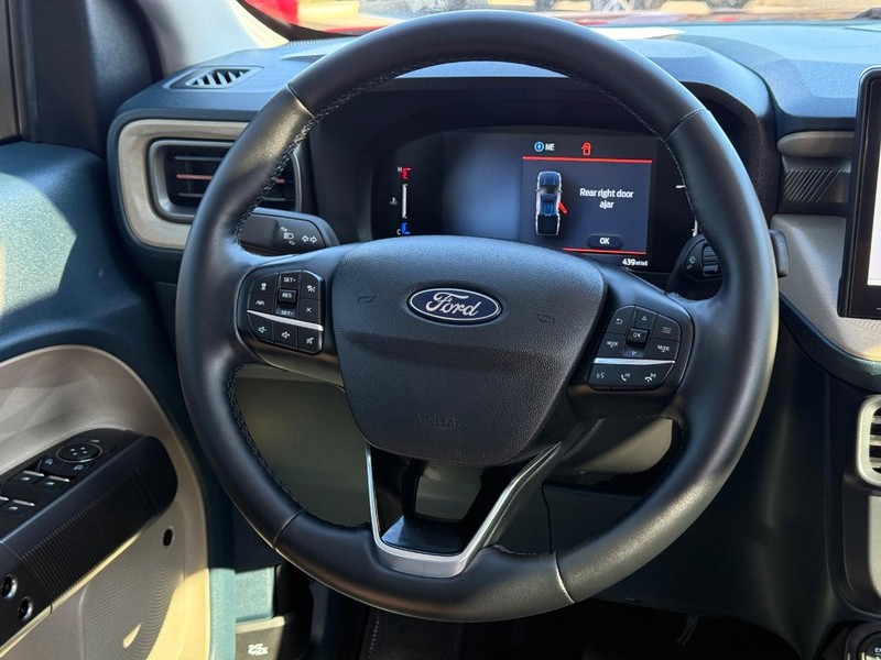 Ford Maverick Vehicle Full-screen Gallery Image 14