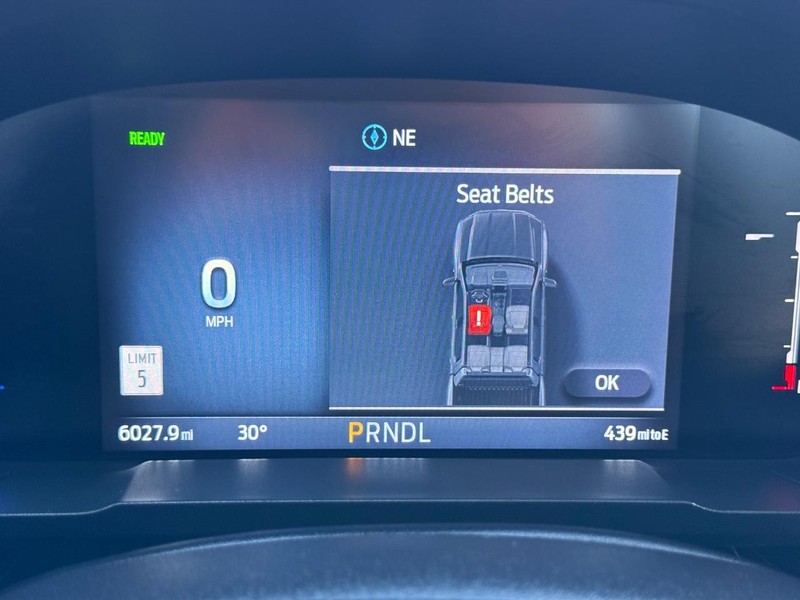 Ford Maverick Vehicle Full-screen Gallery Image 22