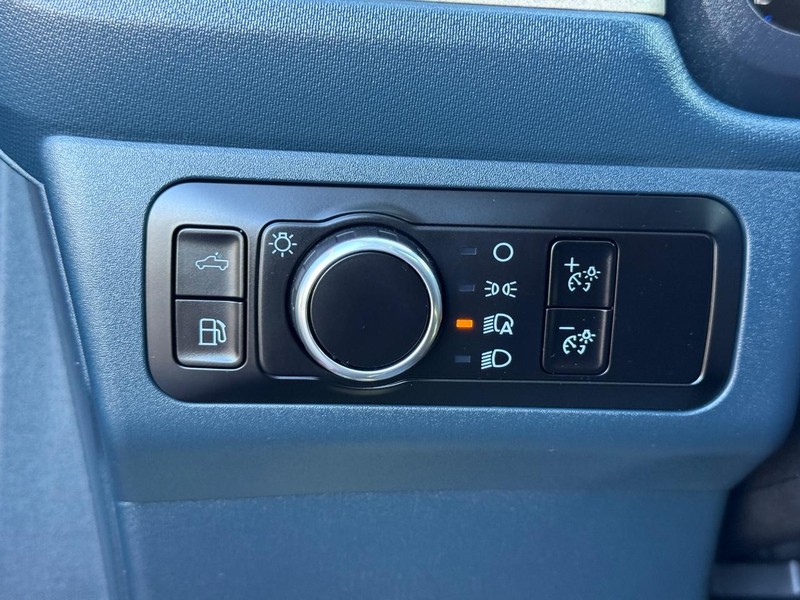 Ford Maverick Vehicle Full-screen Gallery Image 23