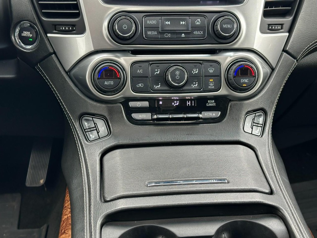 Chevrolet Tahoe Vehicle Full-screen Gallery Image 18