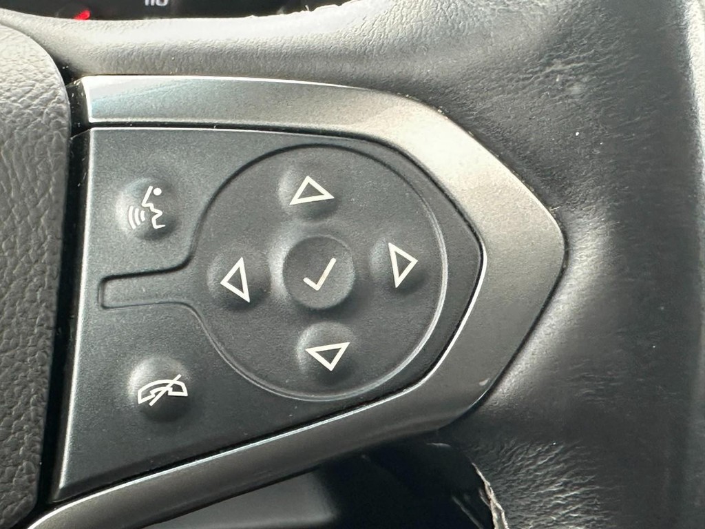 Chevrolet Tahoe Vehicle Full-screen Gallery Image 24