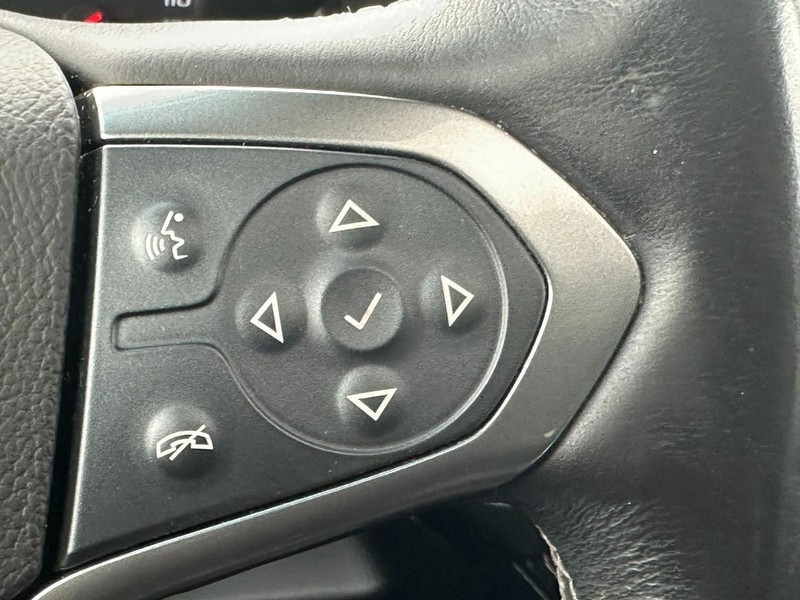 Chevrolet Tahoe Vehicle Full-screen Gallery Image 24