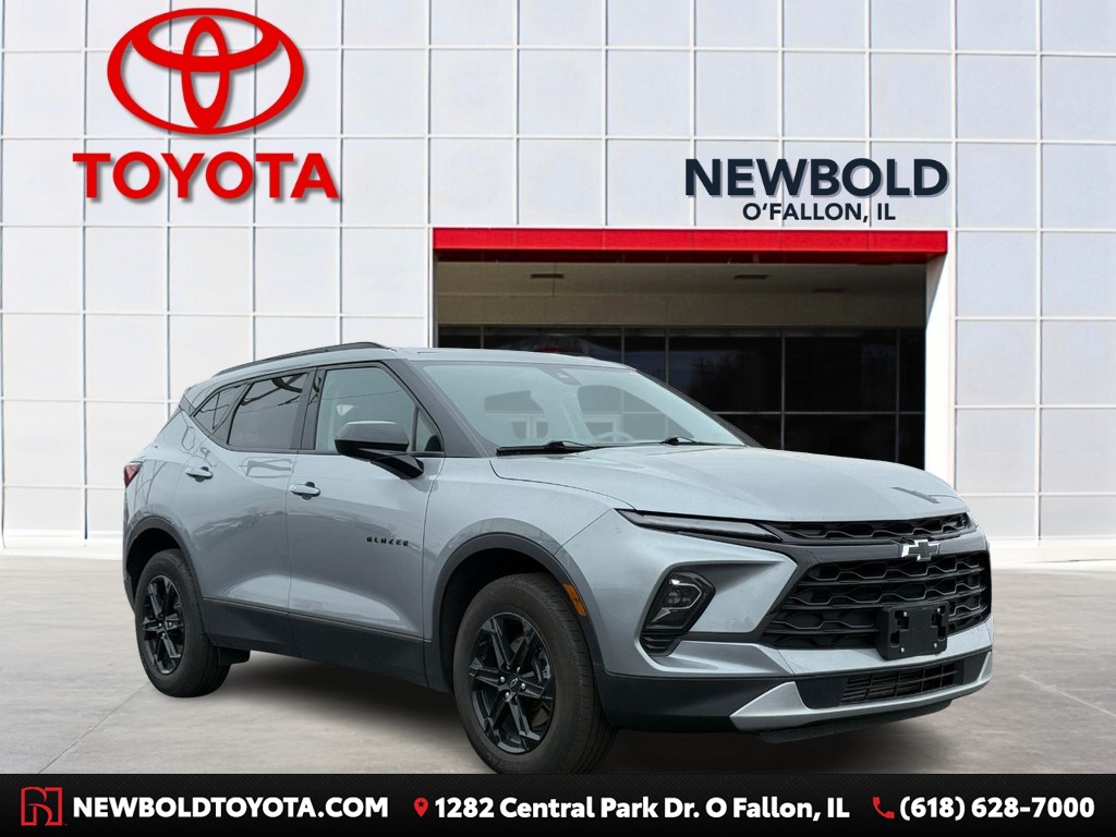 Chevrolet Blazer Vehicle Full-screen Gallery Image 01