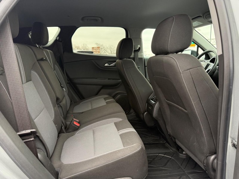 Chevrolet Blazer Vehicle Full-screen Gallery Image 10