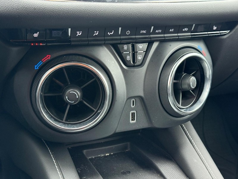 Chevrolet Blazer Vehicle Full-screen Gallery Image 18